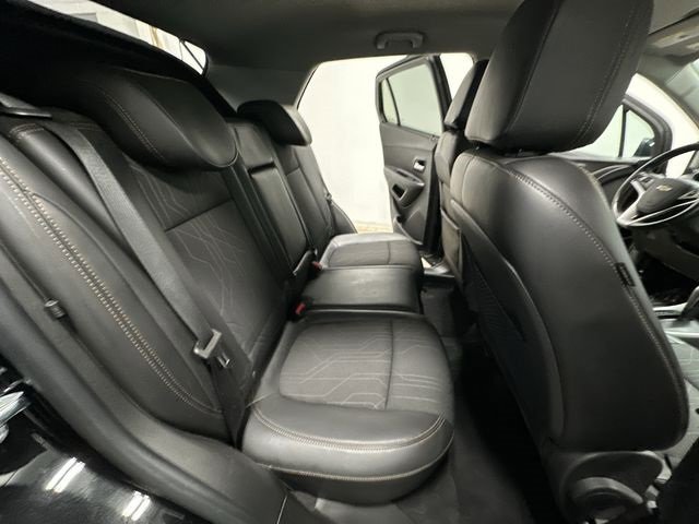 Used 2019 Chevrolet Trax LT w/ LT Convenience Package image 19