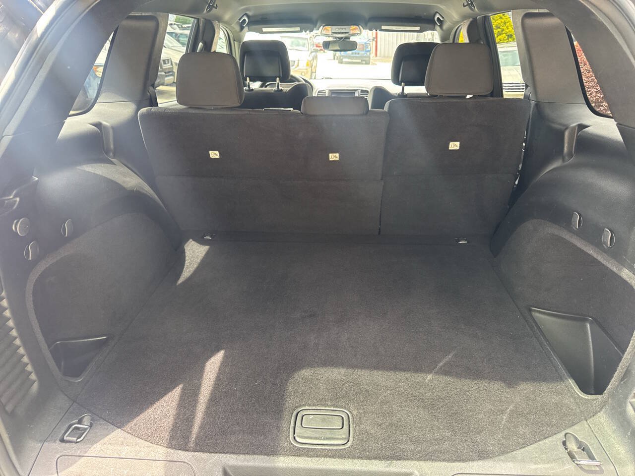 Used 2018 Jeep Grand Cherokee Laredo RWD image 12
