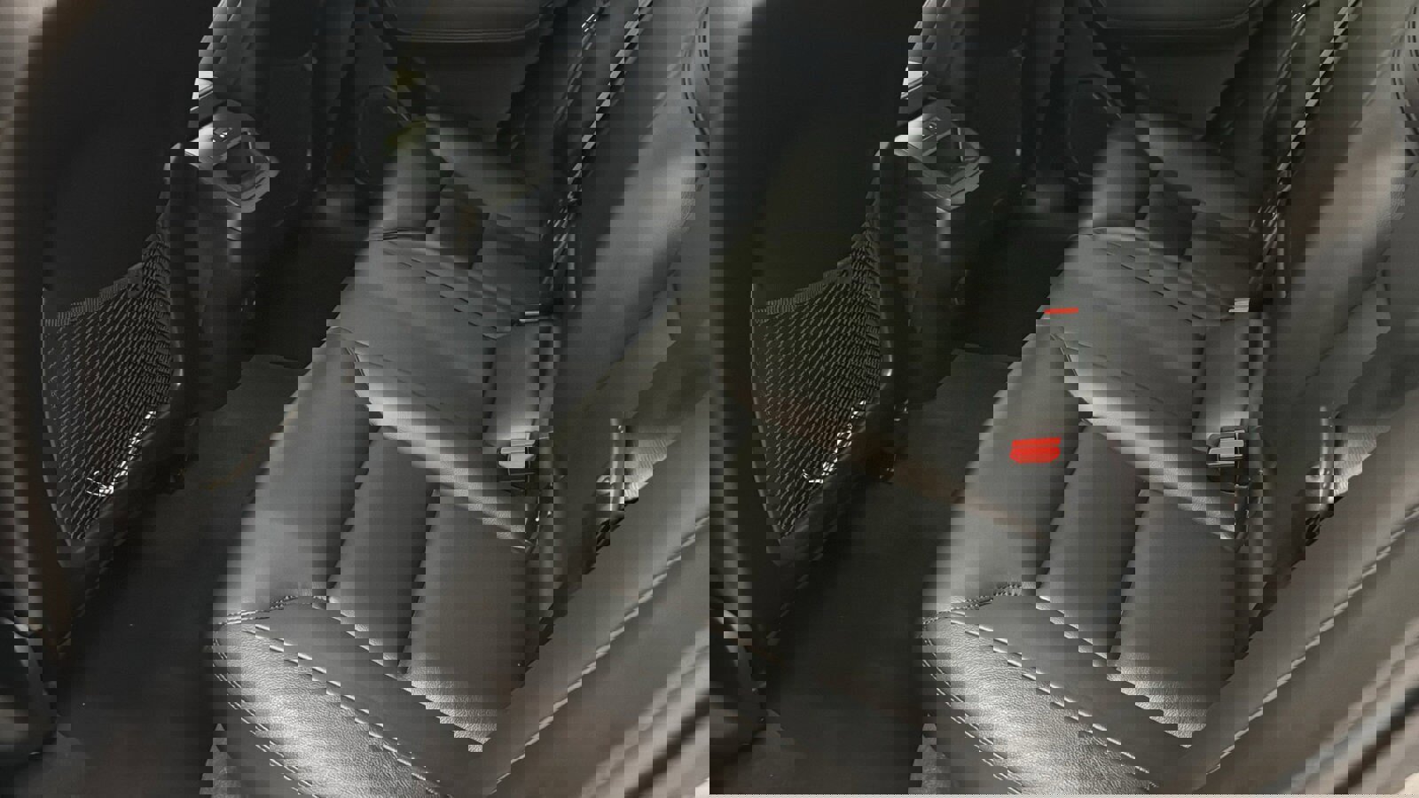 Used 2024 Volvo XC60 B5 Core image 28