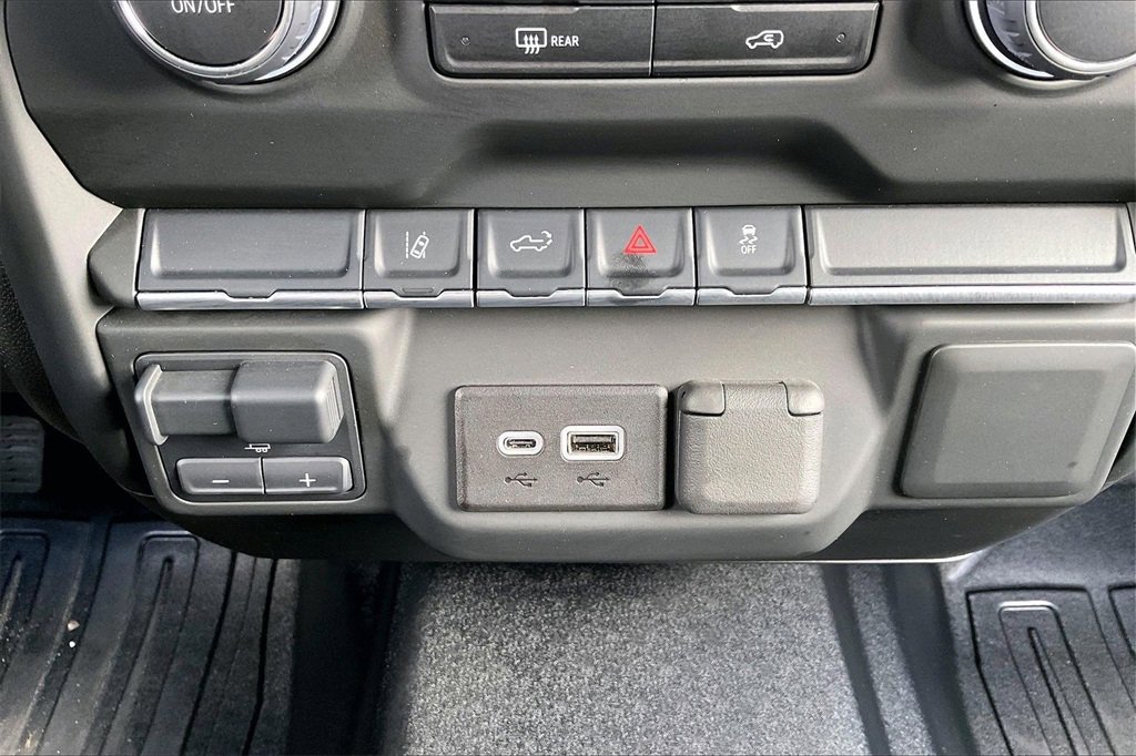 Used 2025 Chevrolet Silverado 3500 W/T w/ WT Convenience Package image 31