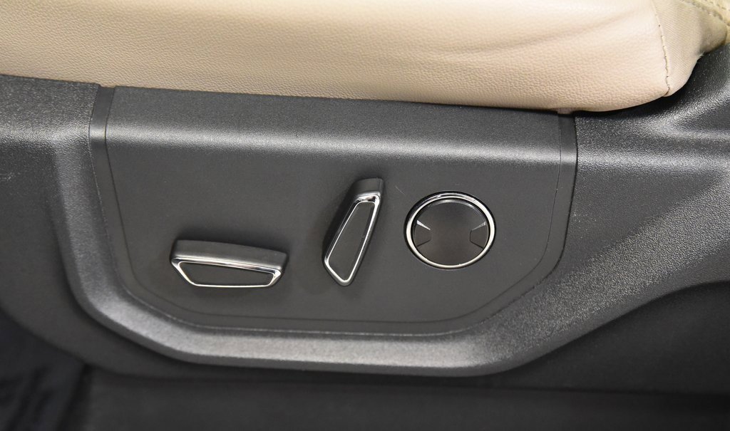 Used 2024 Ford Expedition Max Limited image 18