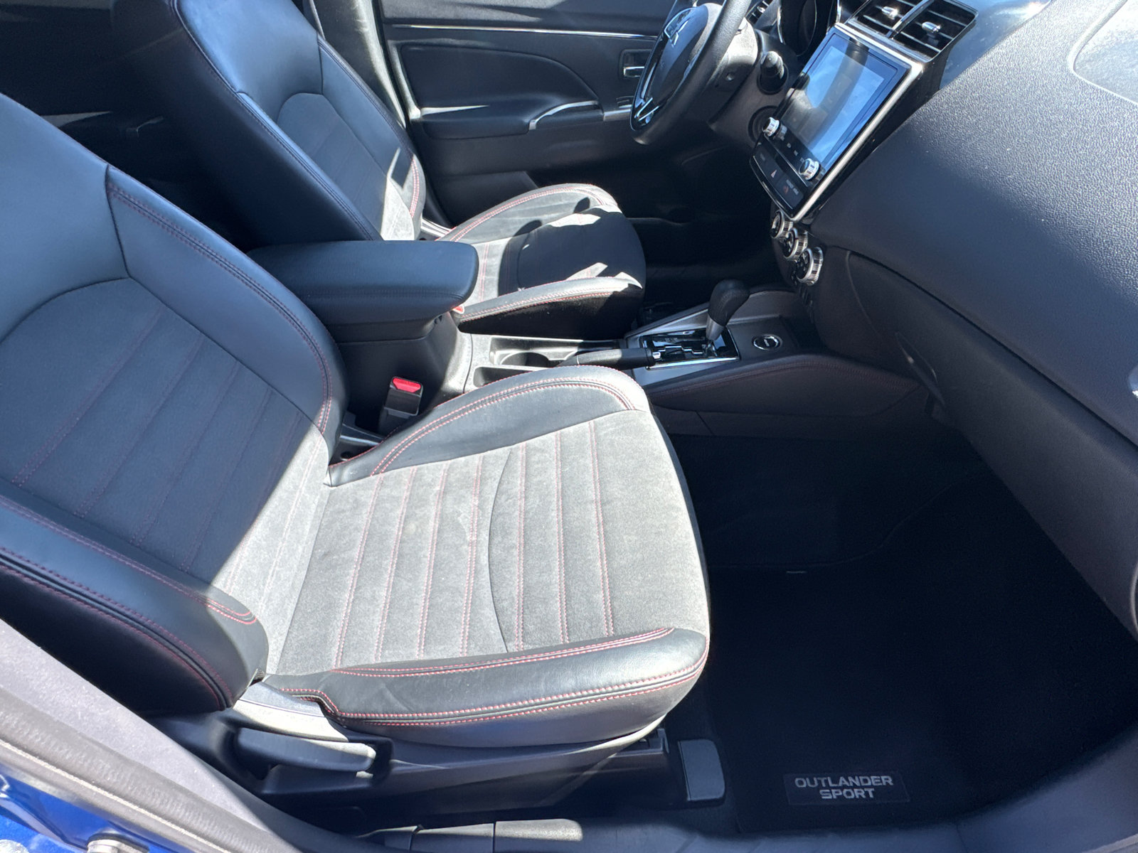 Used 2024 Mitsubishi Outlander Sport SE AWD/4WD image 14
