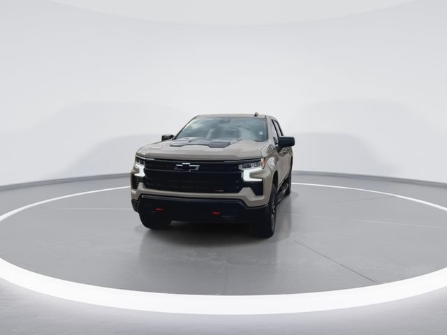 Used 2023 Chevrolet Silverado 1500 LT Trail Boss w/ Convenience Package II AWD/4WD image 4