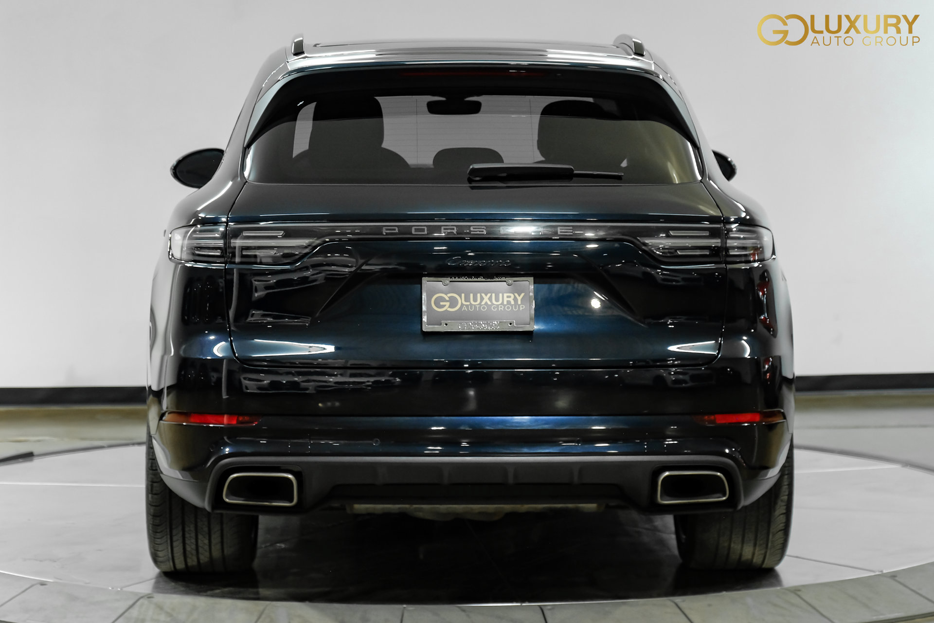 Used 2023 Porsche Cayenne AWD/4WD image 11