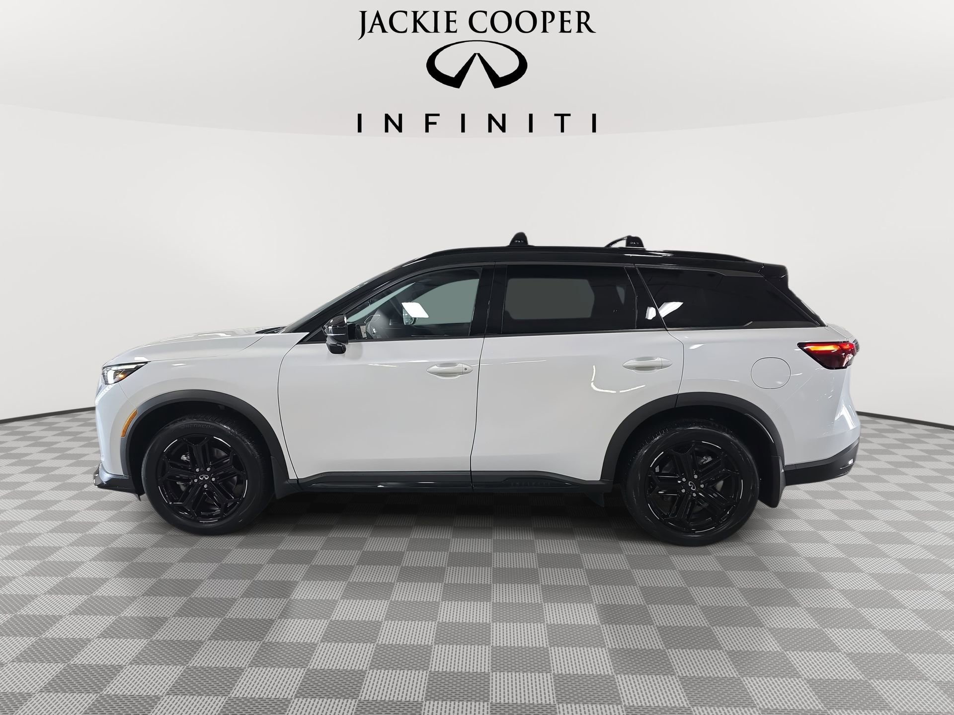 New 2026 INFINITI QX60 Sport w/ Dark Cargo Package image 8