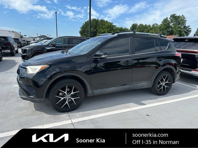 Used 2016 Toyota RAV4 SE FWD image 1