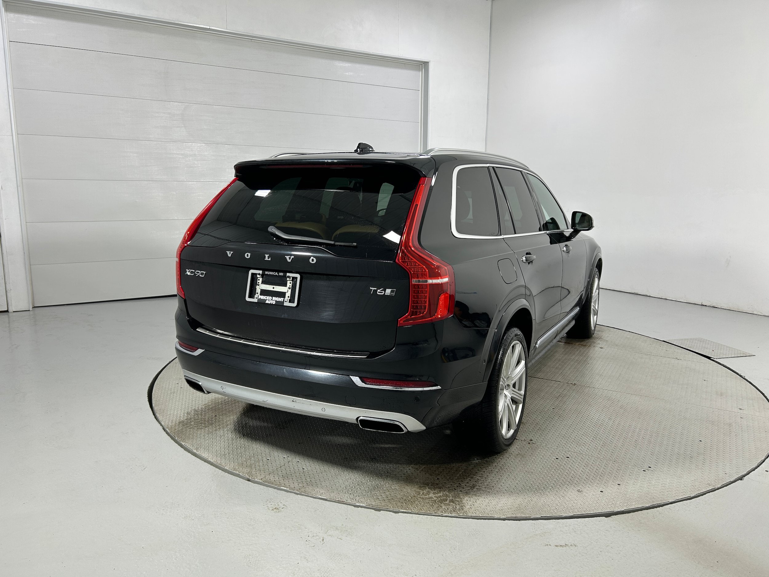 Used 2017 Volvo XC90 T6 Inscription w/ Luxury Package AWD/4WD image 39