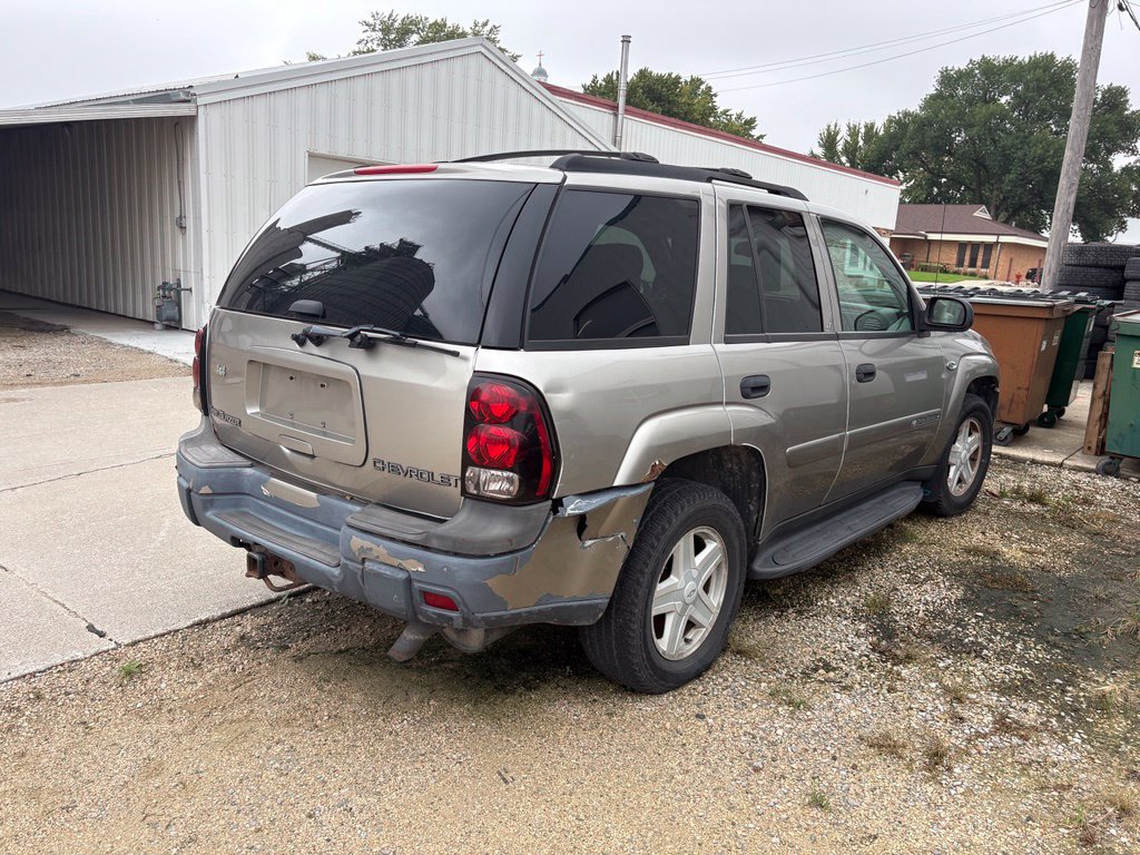 Used 2003 Chevrolet TrailBlazer LT w/ Driver Convenience Package AWD/4WD image 3