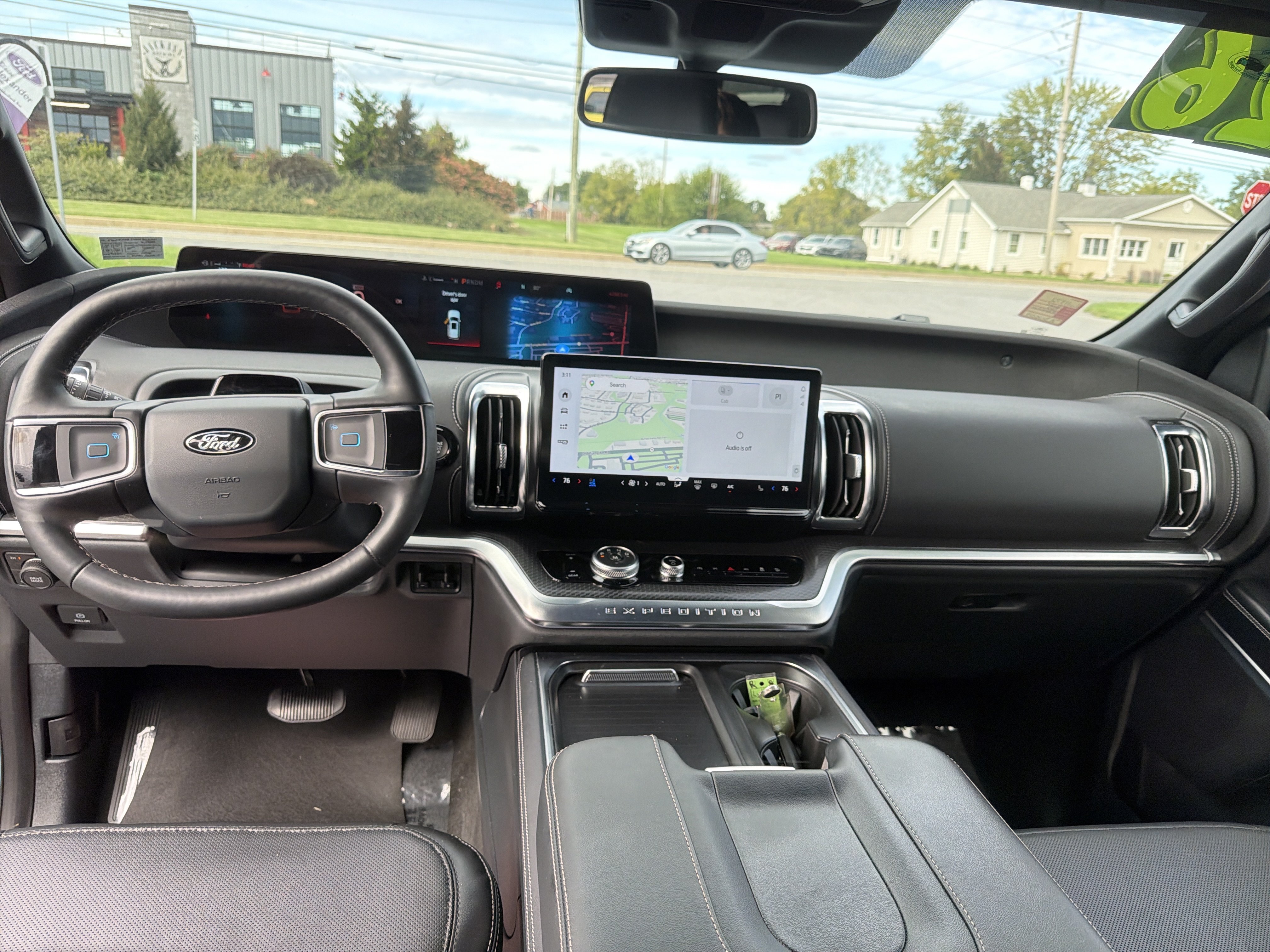Used 2026 Ford Expedition Max Platinum w/ Stealth Appearance Package AWD/4WD image 15