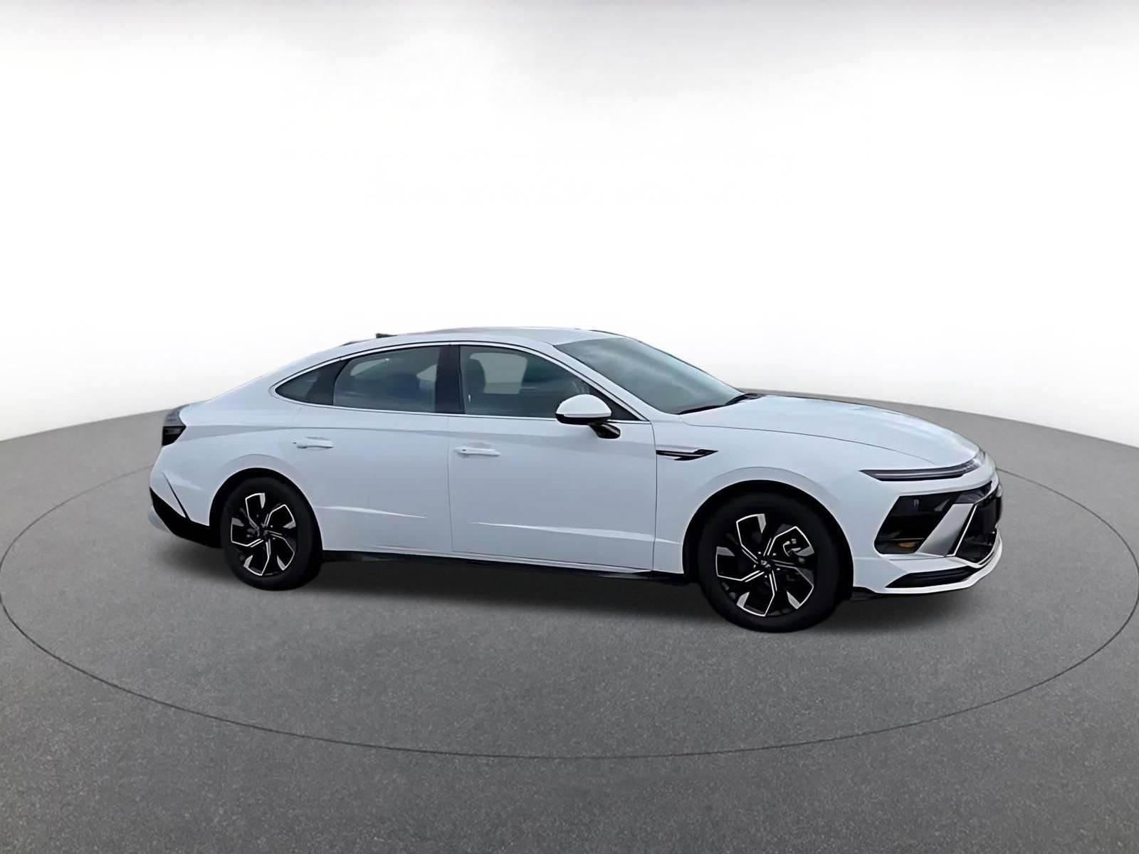 Used 2025 Hyundai Sonata SEL video 2