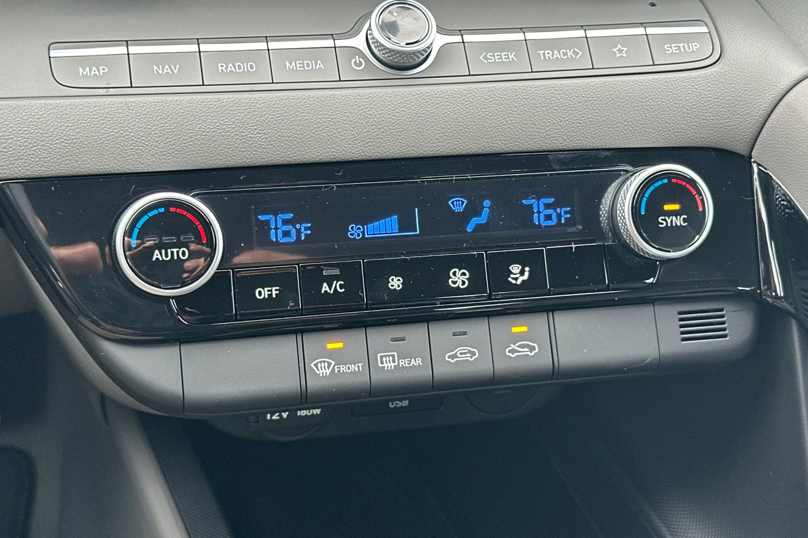 New 2026 Hyundai Elantra Sport FWD image 20