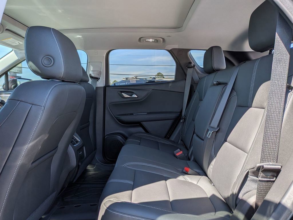 New 2026 Chevrolet Blazer LT w/ LPO, Floor Liner Package FWD image 33