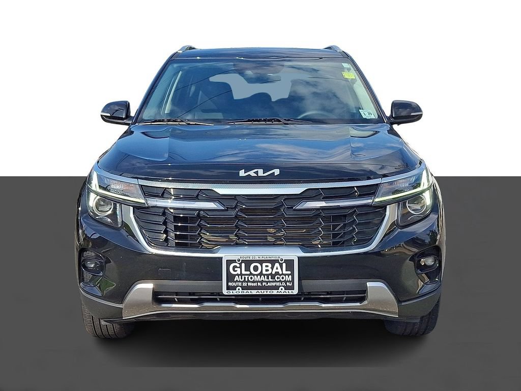 Used 2024 Kia Seltos EX AWD/4WD image 2