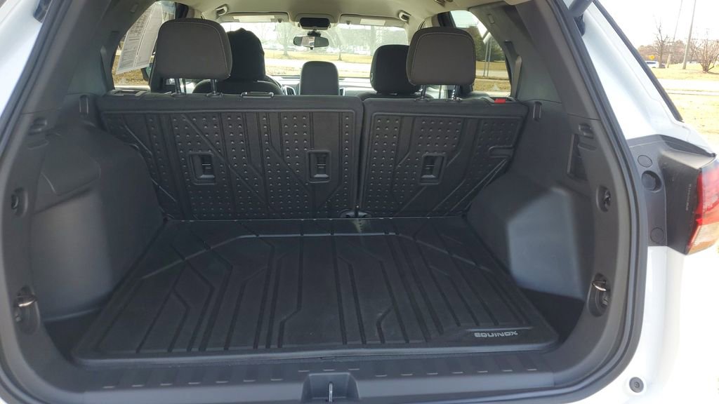 Used 2023 Chevrolet Equinox LT image 25