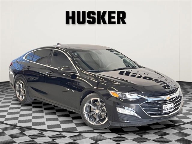Used 2021 Chevrolet Malibu LT image 1