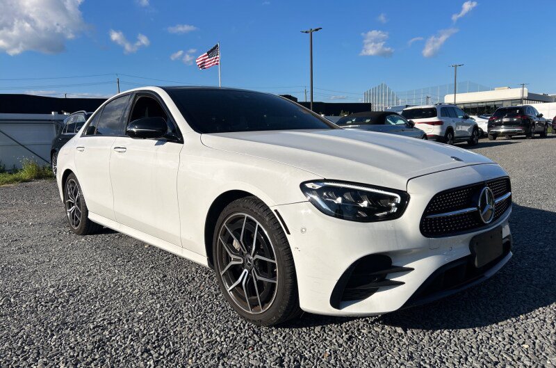 Used 2023 Mercedes-Benz E 350 4MATIC Sedan image 12