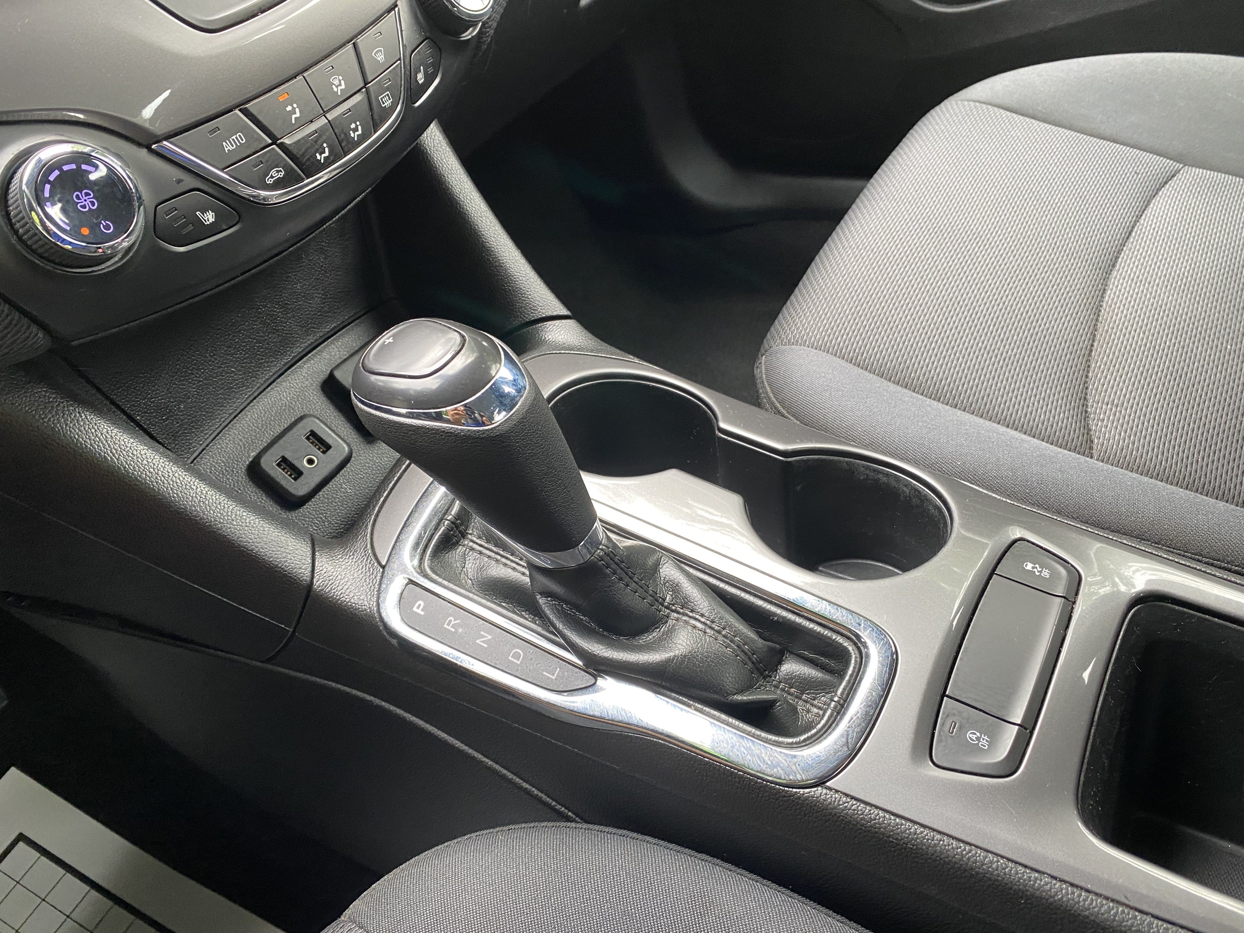 Used 2019 Chevrolet Cruze LT w/ LT Fleet Convenience Package FWD image 27