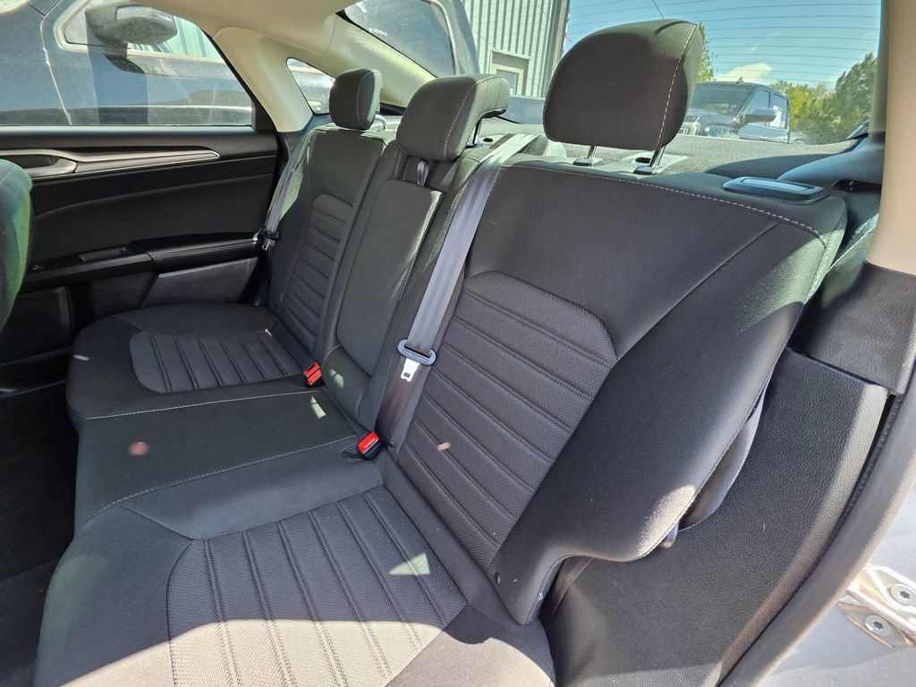 Used 2020 Ford Fusion SE AWD/4WD image 8