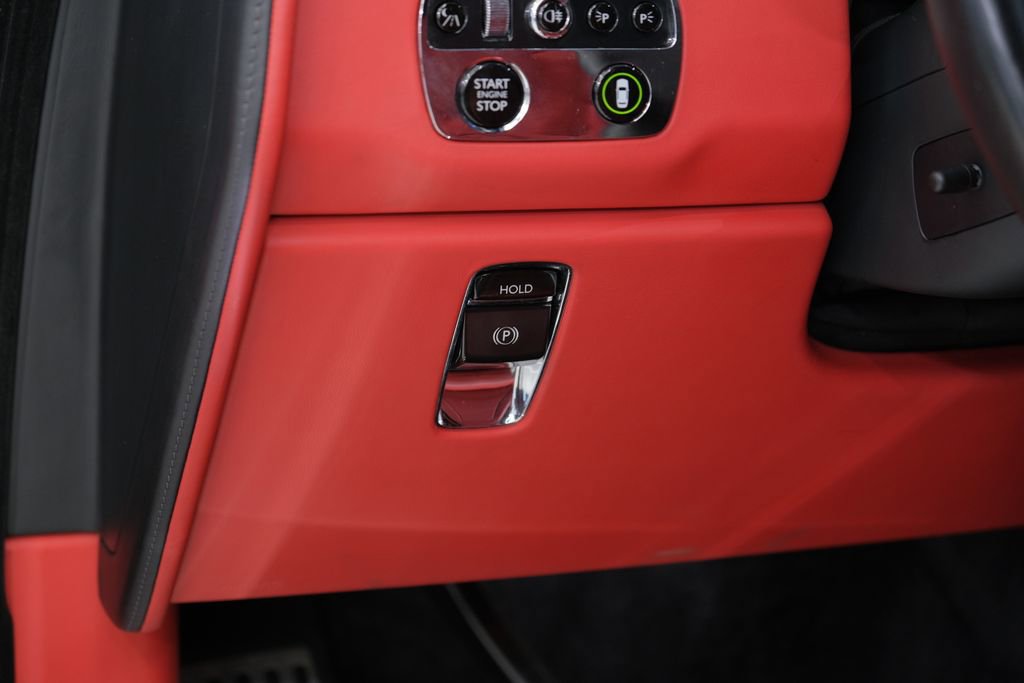 Used 2019 Rolls-Royce Cullinan AWD/4WD image 38