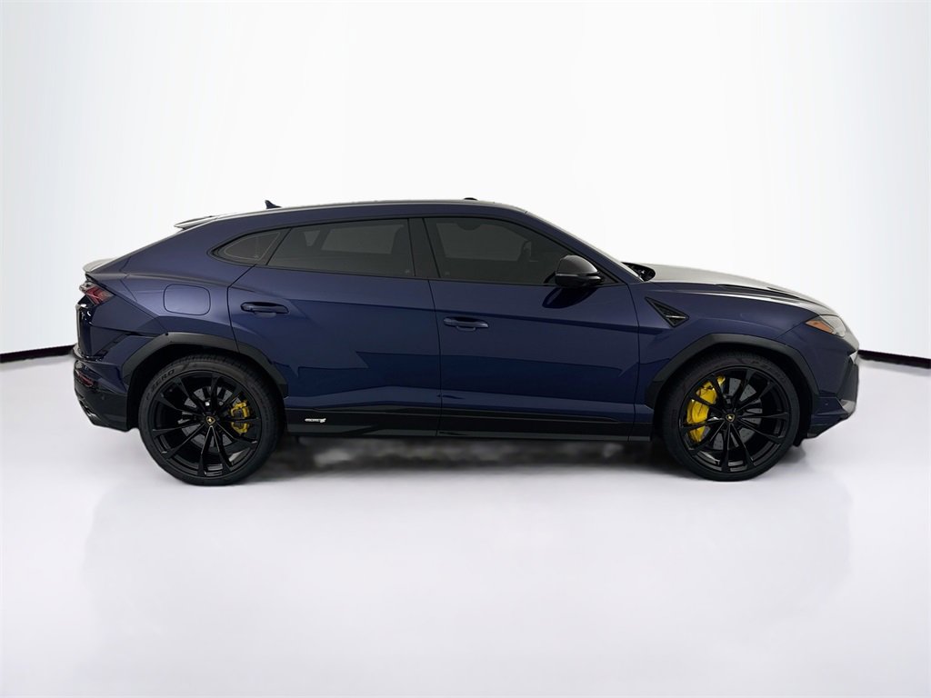 Used 2023 Lamborghini Urus S image 4