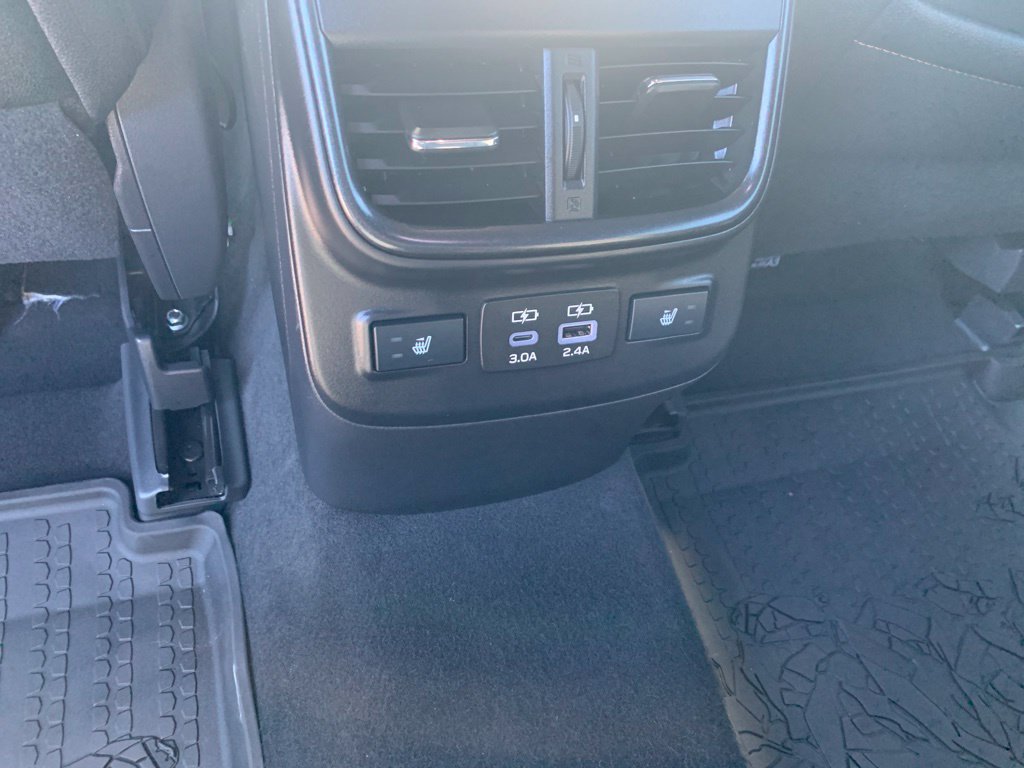 Used 2025 Subaru Outback Wilderness AWD/4WD image 18