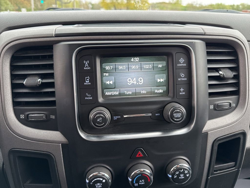 Used 2016 RAM 2500 Tradesman w/ Chrome Appearance Group AWD/4WD image 32