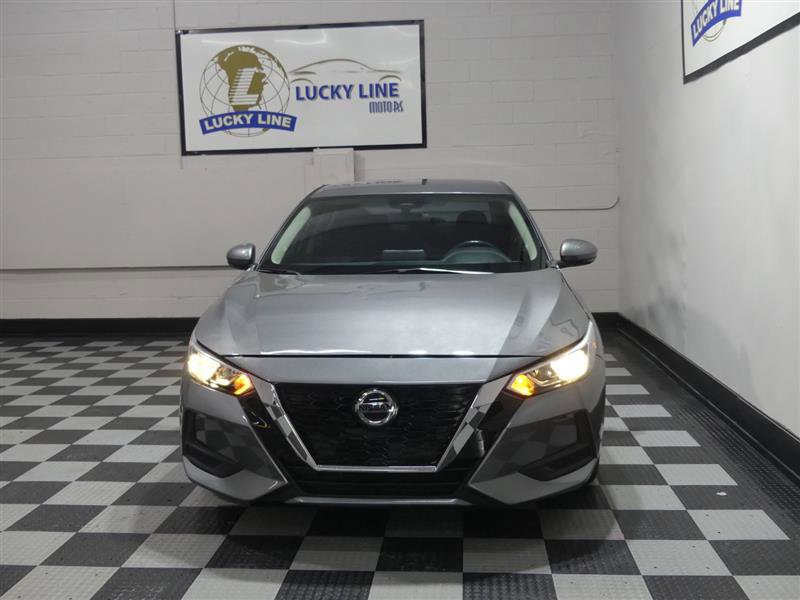 Used 2020 Nissan Sentra SV image 2