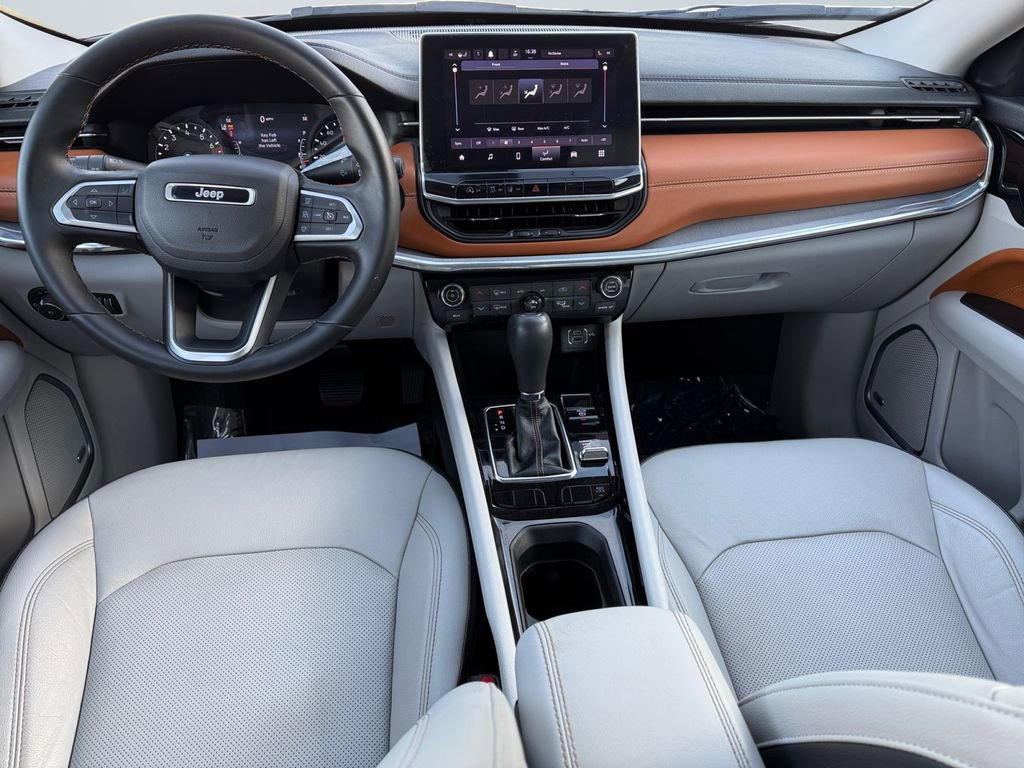 Used 2022 Jeep Compass Limited w/ Sun and Sound Group image 10