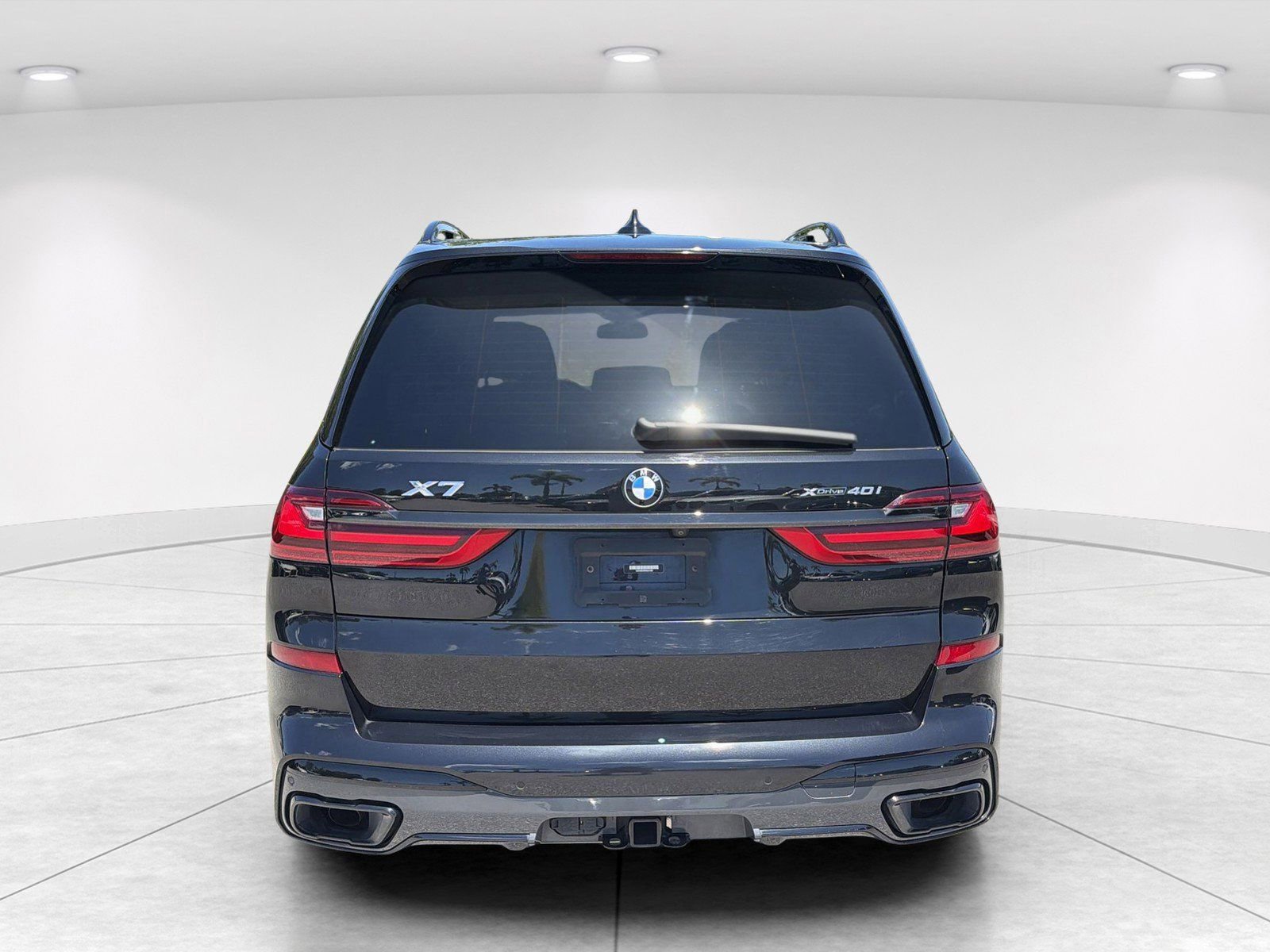 Used 2022 BMW X7 xDrive40i w/ M Sport Package AWD/4WD image 6
