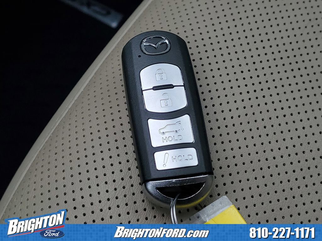 Used 2018 MAZDA CX-9 Touring w/ Touring Premium Package image 32