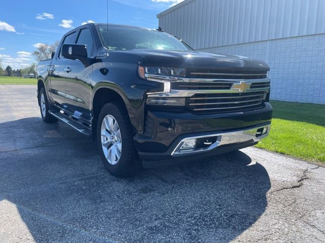 Used 2022 Chevrolet Silverado 1500 High Country w/ Technology Package AWD/4WD image 1