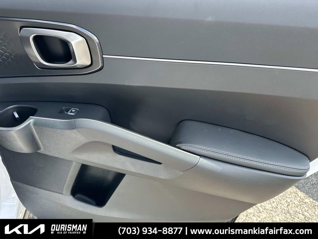 New 2025 Kia Sorento S w/ Panoramic Sunroof Package image 22