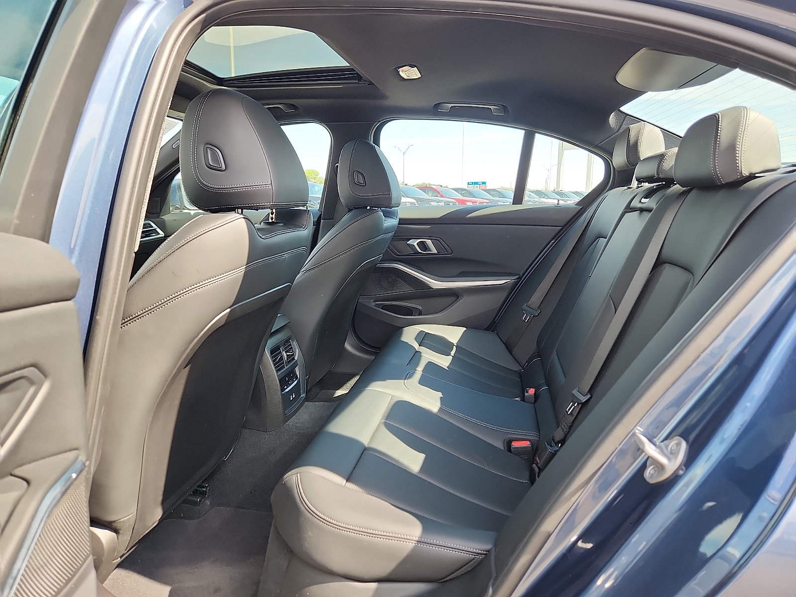 Used 2026 BMW 330i Sedan RWD image 11