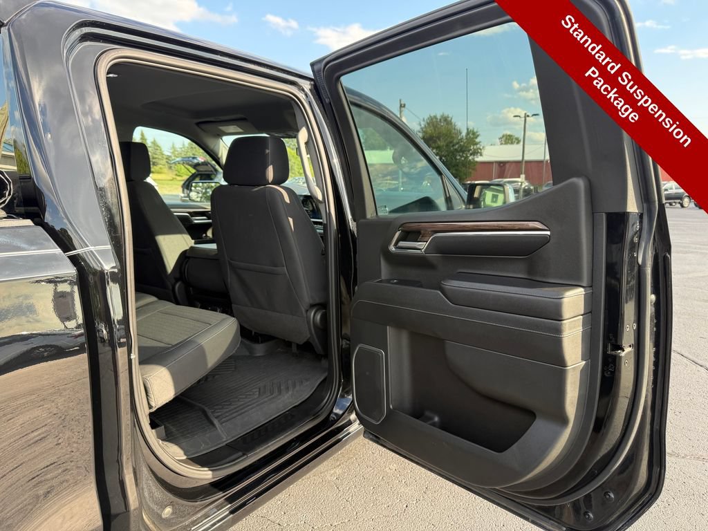 Used 2023 Chevrolet Silverado 1500 LT AWD/4WD image 37