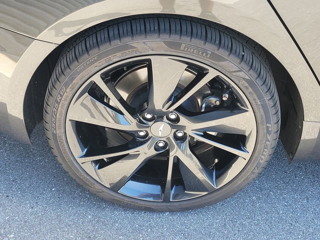 Used 2023 Genesis G70 2.0T w/ Sport Prestige Package RWD image 14
