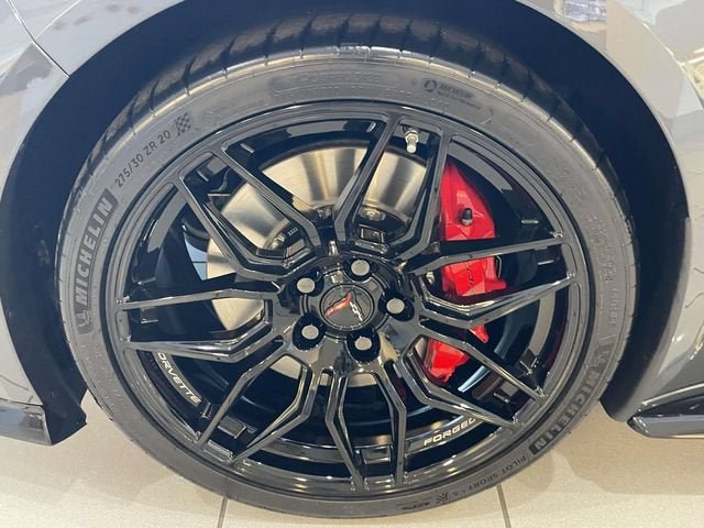 New 2027 Chevrolet Corvette Z06 w/ Stealth Interior Trim Package RWD image 6