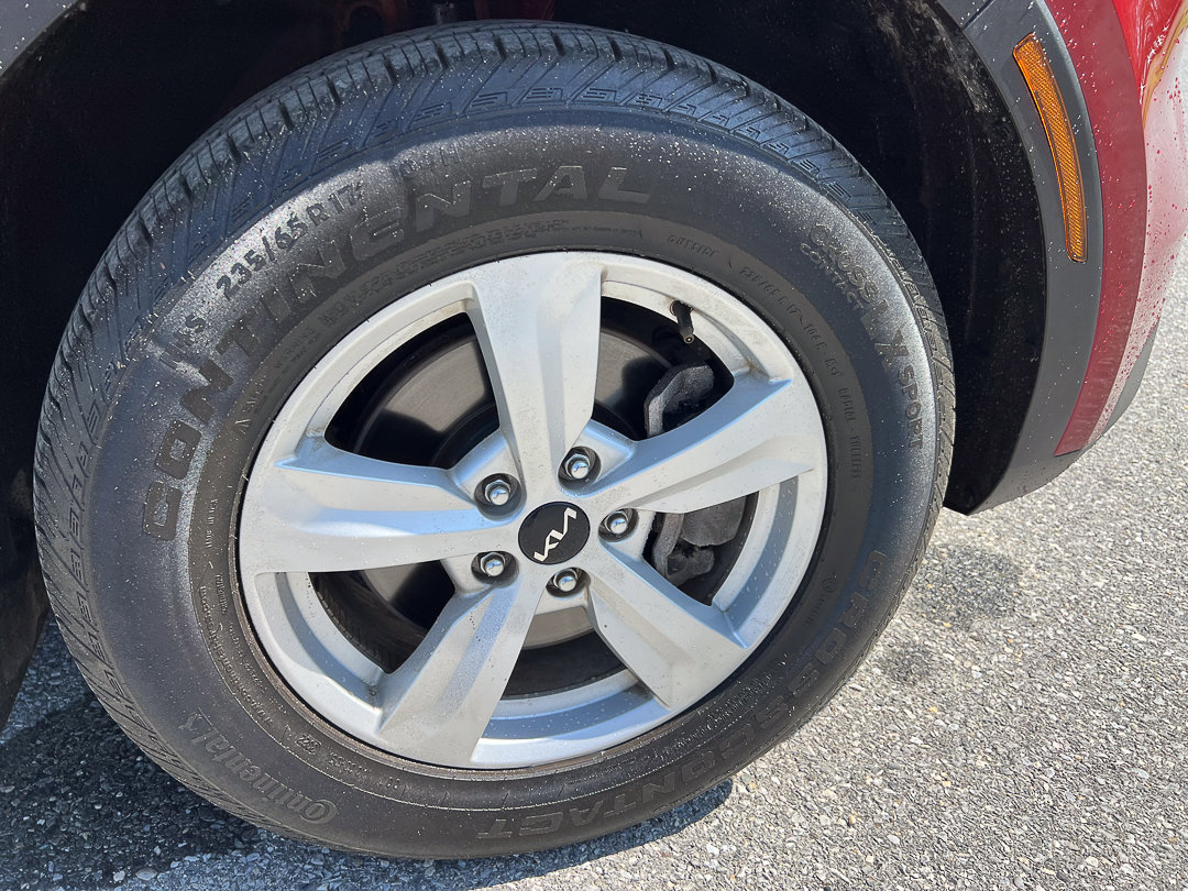 Used 2023 Kia Sorento LX AWD/4WD image 12