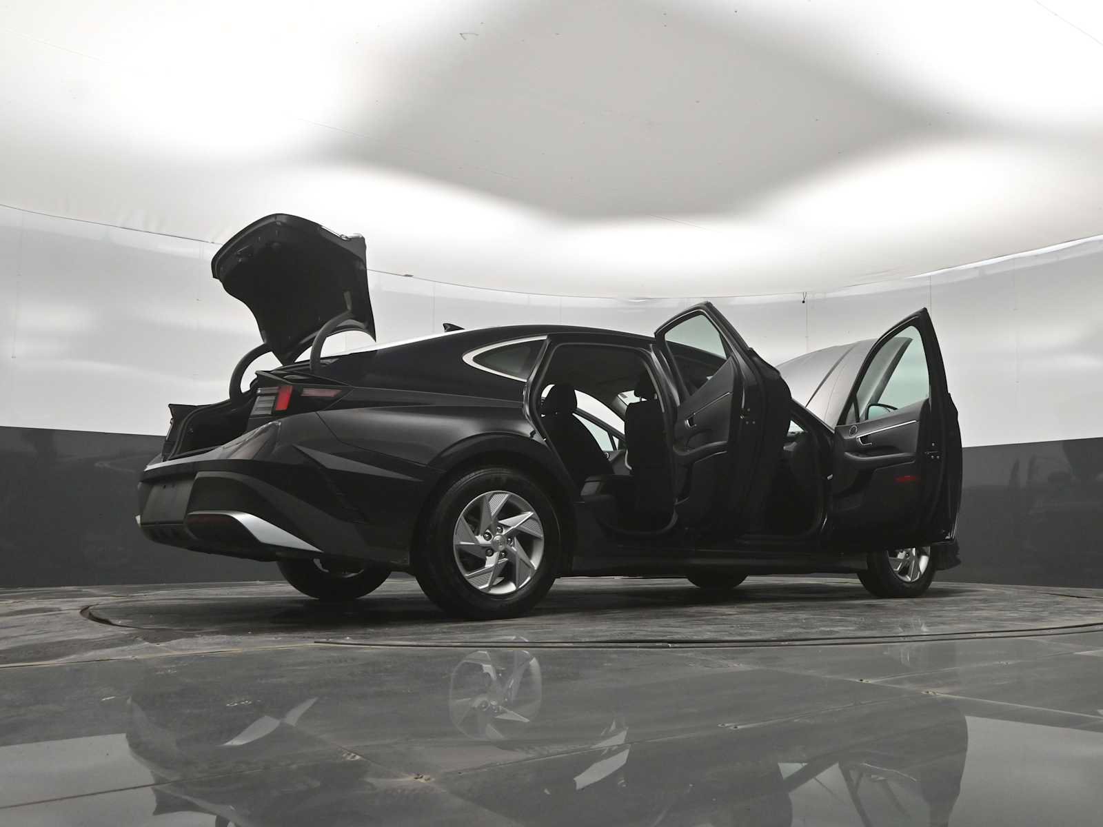 Used 2025 Hyundai Sonata SE FWD image 45