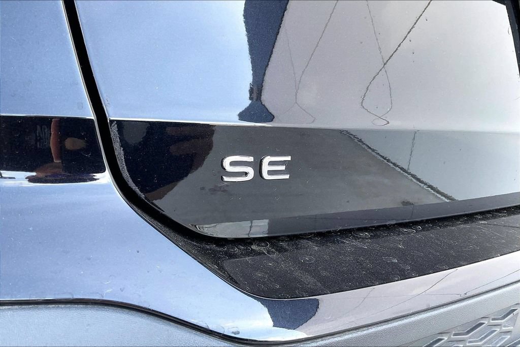 Used 2023 Volkswagen Taos SE FWD image 8