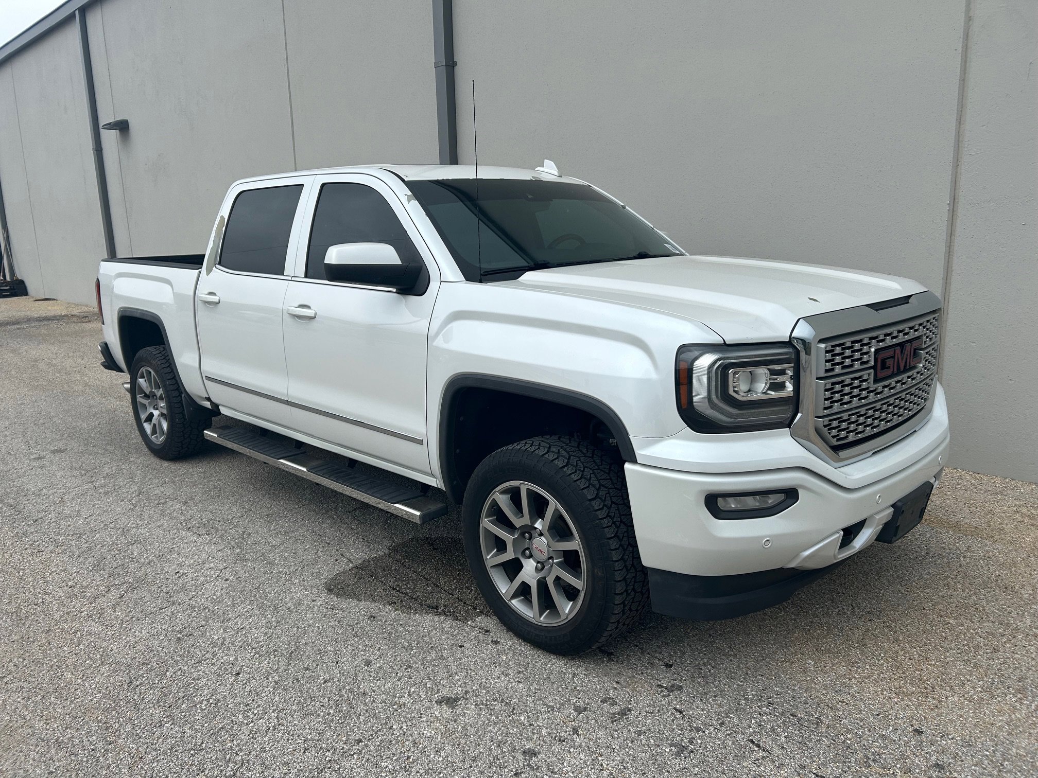 Used 2017 GMC Sierra 1500 Denali AWD/4WD image 21