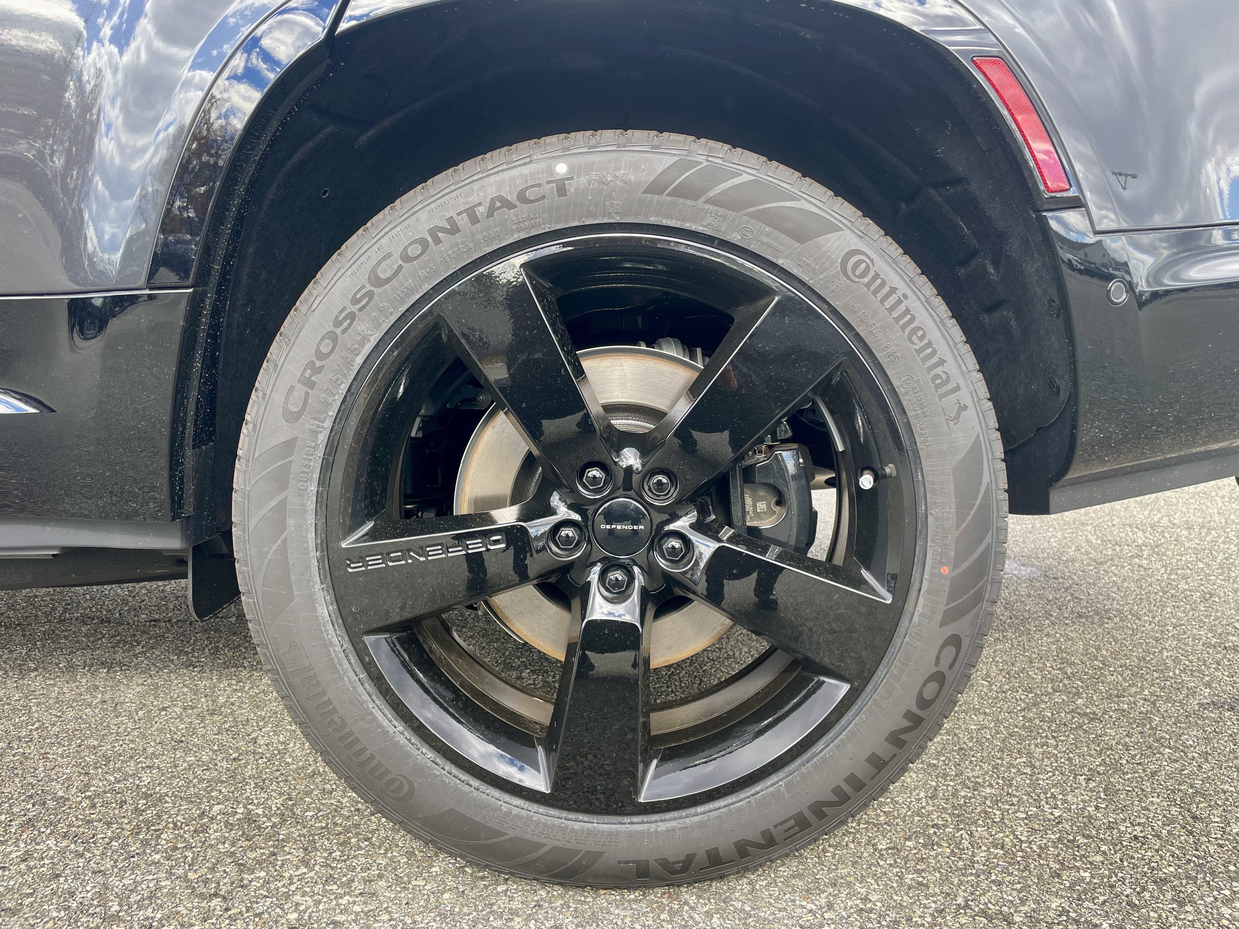 New 2026 Land Rover Defender 130 V8 image 10