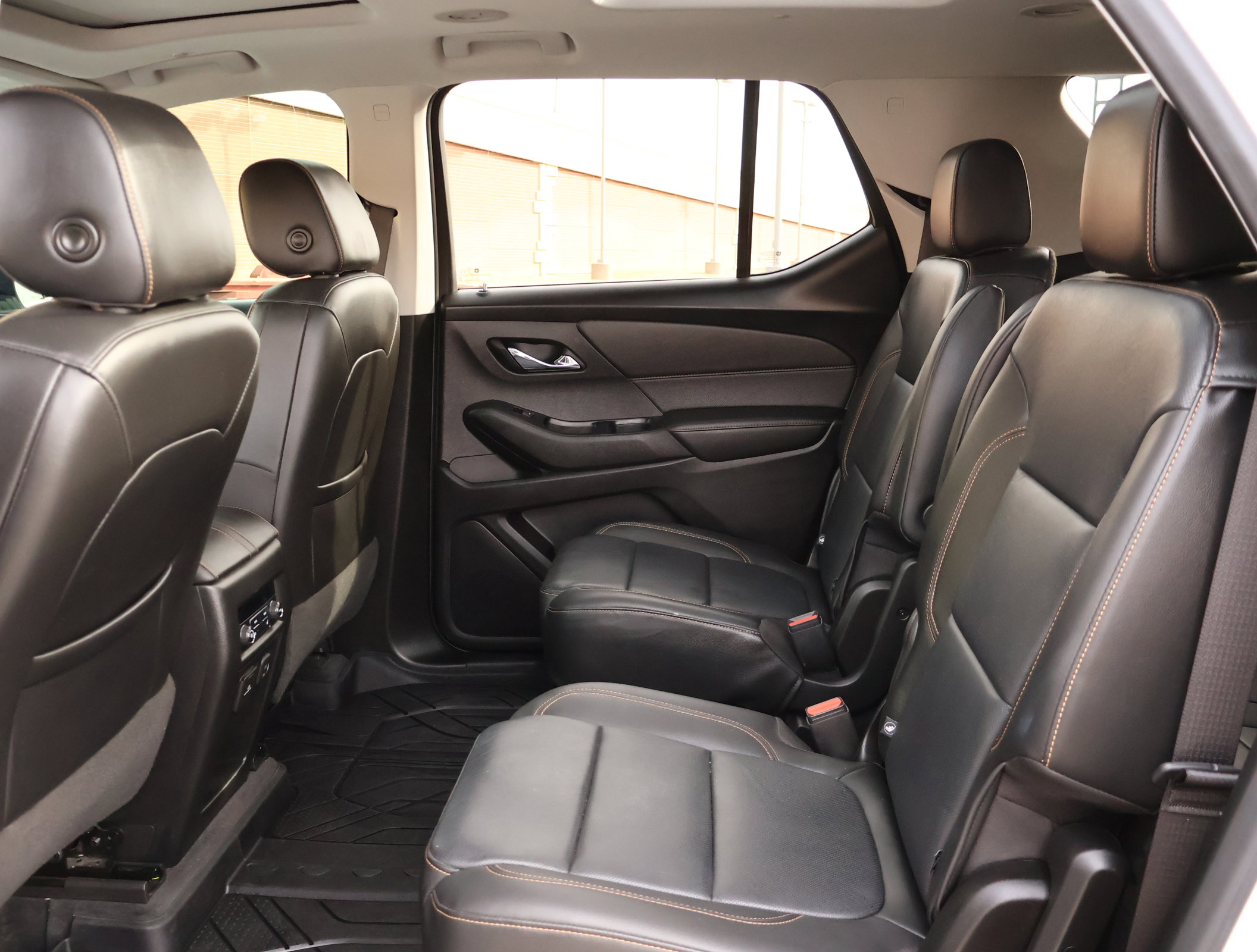 Used 2020 Chevrolet Traverse Premier w/ Redline Edition image 25