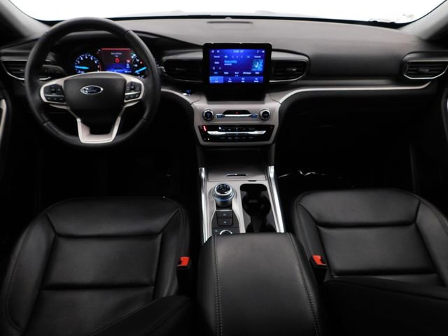 Used 2023 Ford Explorer XLT w/ Equipment Group 202A image 29