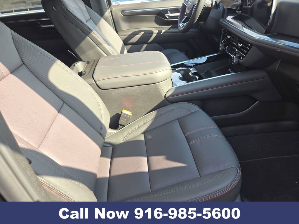 New 2026 Chevrolet Suburban RST image 32