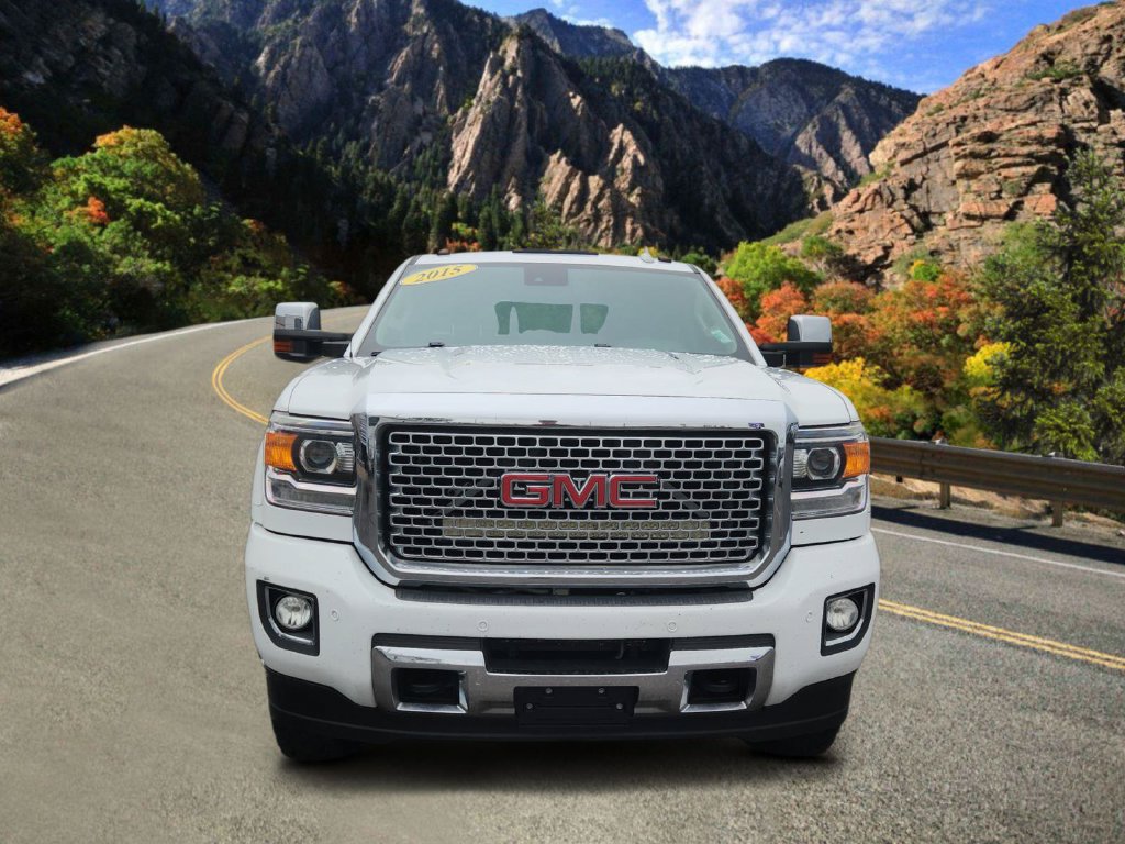 Used 2015 GMC Sierra 3500 Denali w/ Duramax Plus Package AWD/4WD image 6
