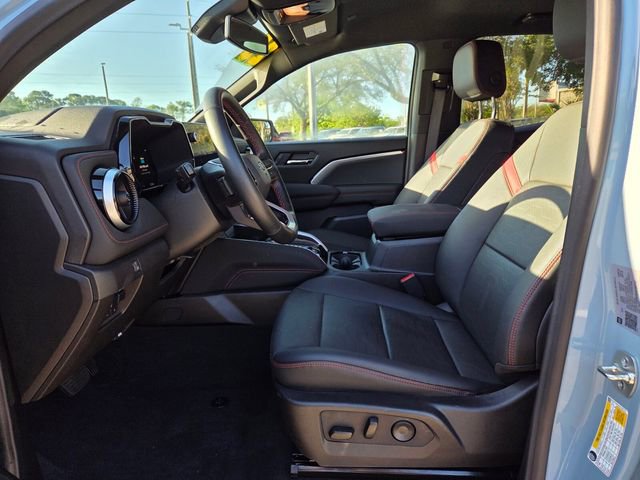 Used 2025 Chevrolet Colorado Z71 w/ Technology Package image 12