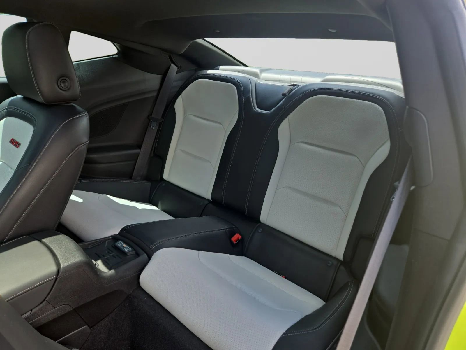 Used 2021 Chevrolet Camaro SS RWD image 27