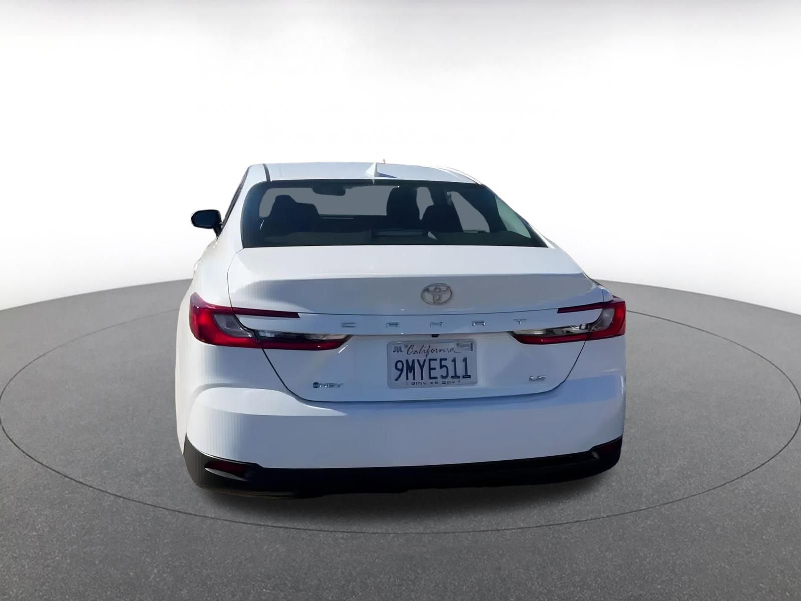 Used 2025 Toyota Camry LE image 18