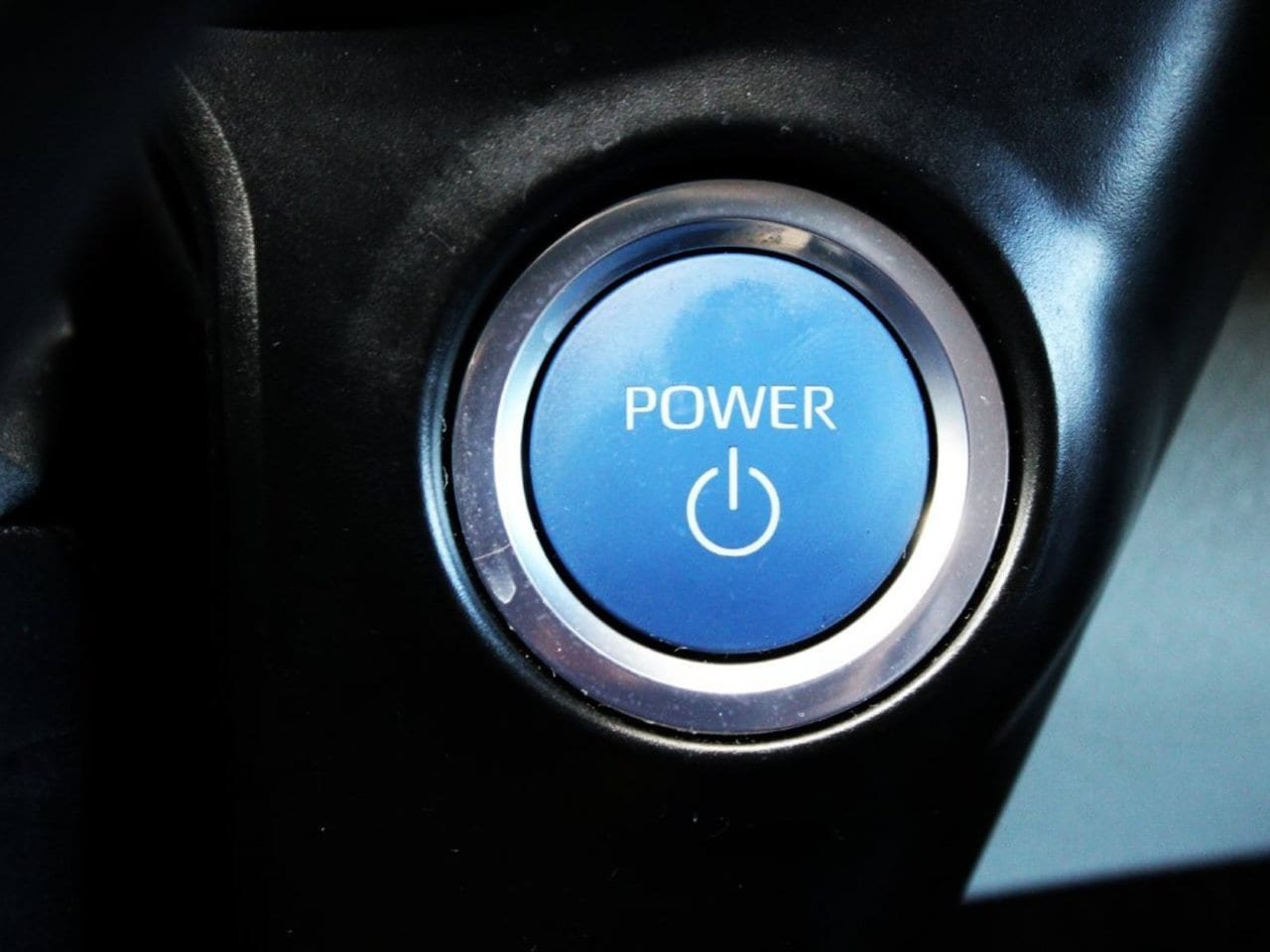 Used 2024 Toyota Sienna XLE FWD image 27