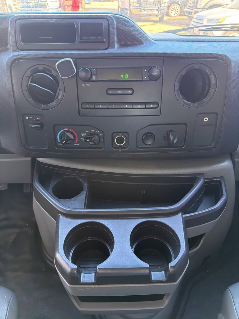 Used 2019 Ford E-350 and Econoline 350 Super Duty image 26